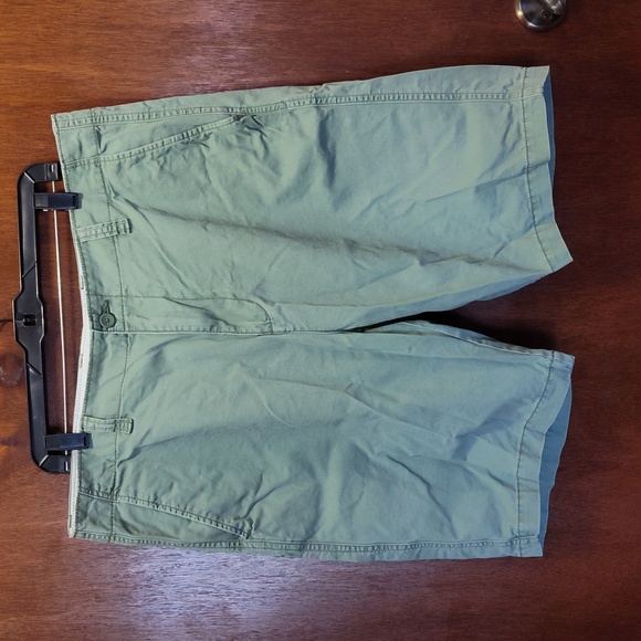 Old Navy Olive Green Shorts, Size 38 - Picture 1 of 8